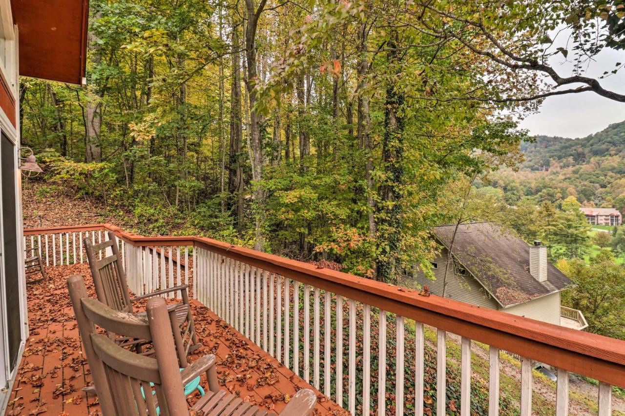 Rustic Red Cabin With Deck In Maggie Valley Club! Extérieur photo