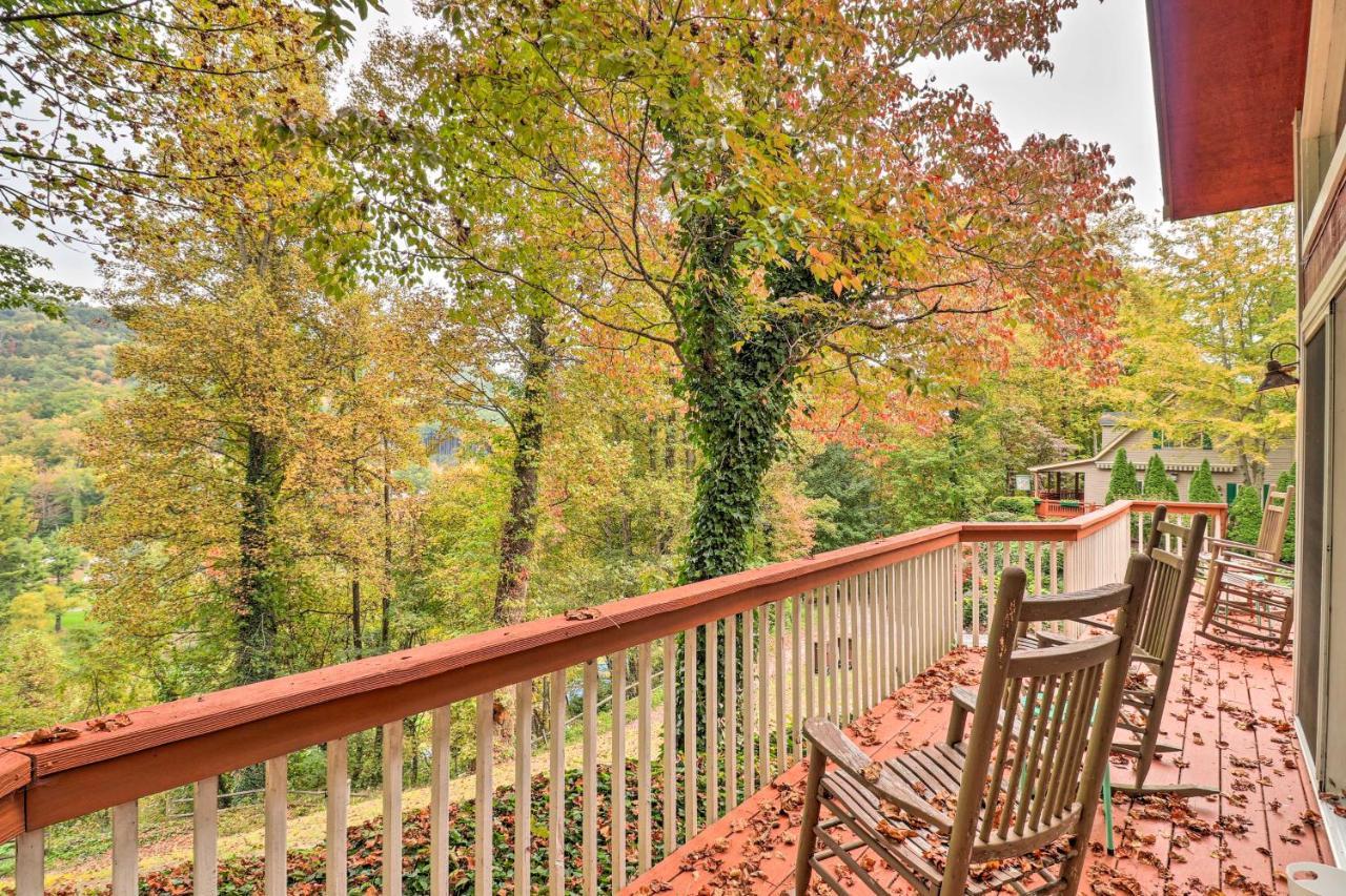 Rustic Red Cabin With Deck In Maggie Valley Club! Extérieur photo